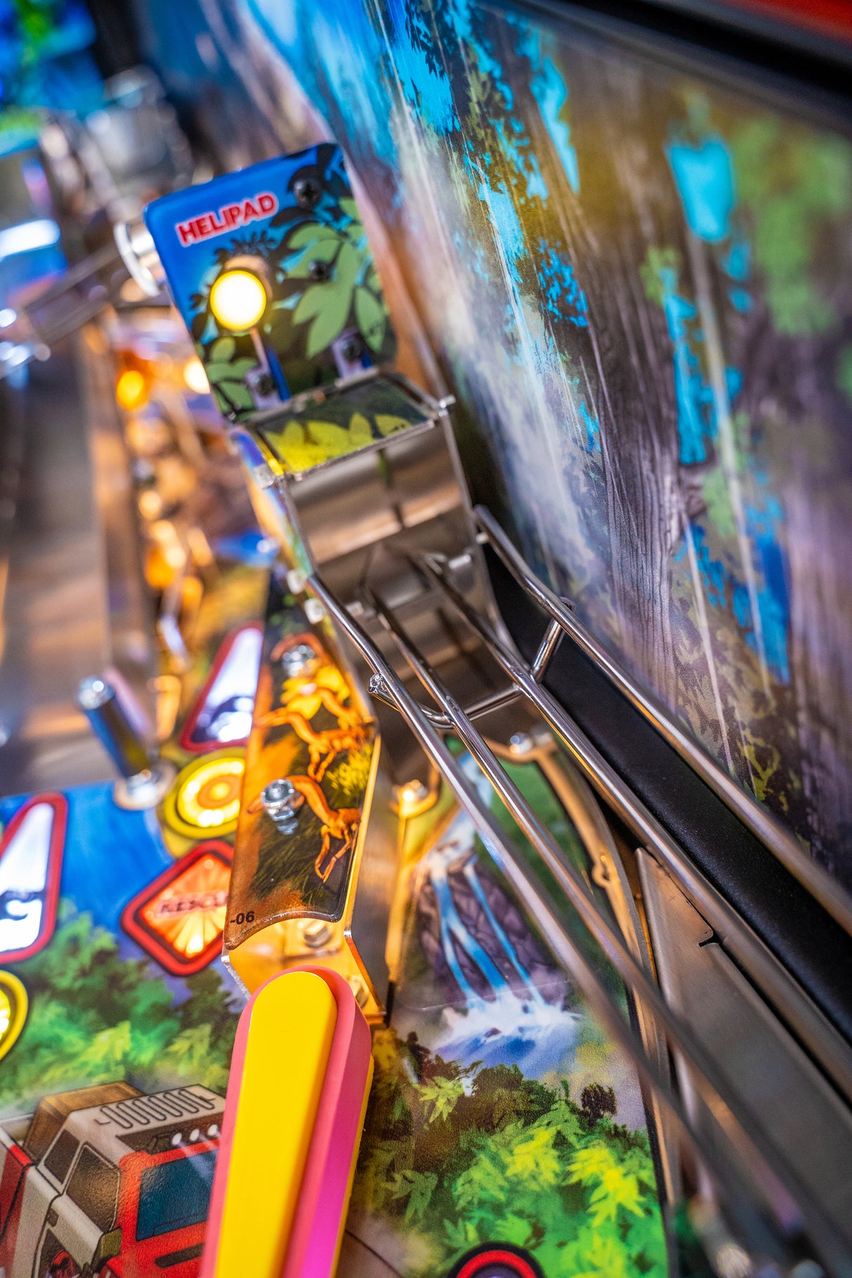 Jurassic Park LE Pinball 30th Limited Edition by Stern