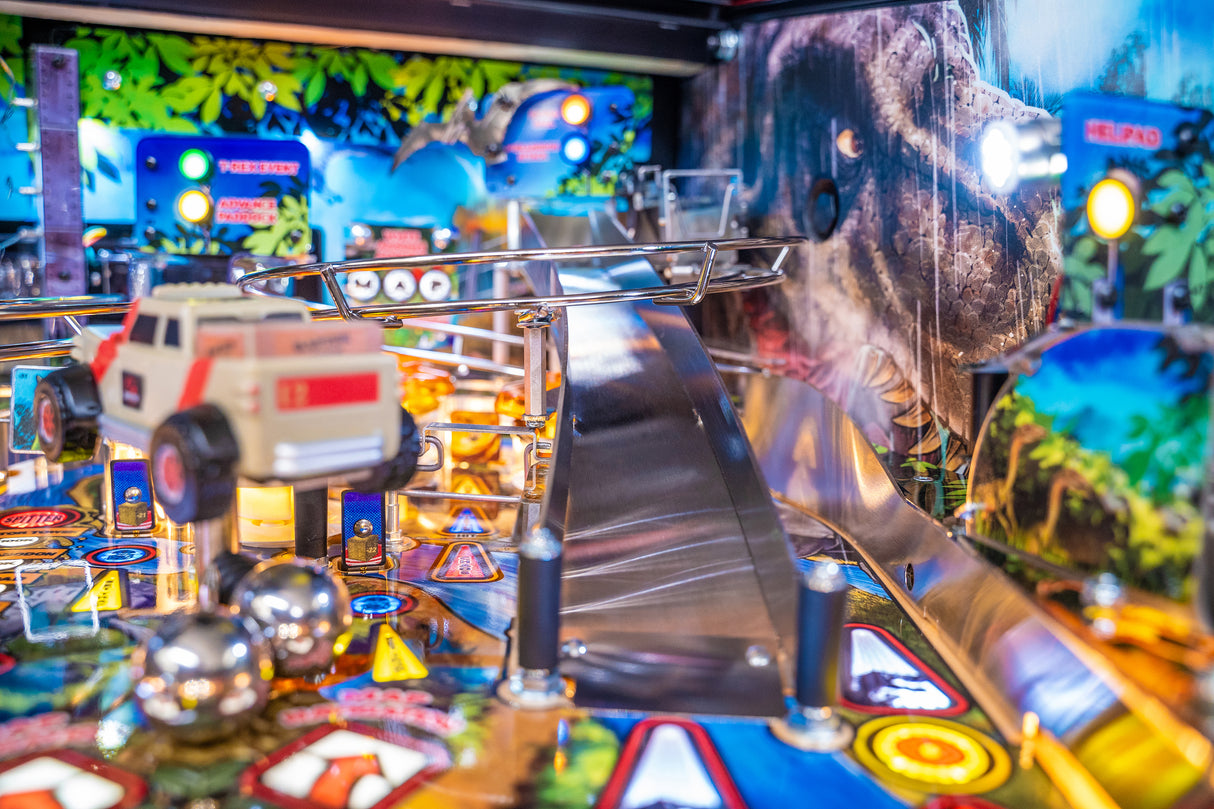 Jurassic Park LE Pinball 30th Limited Edition by Stern